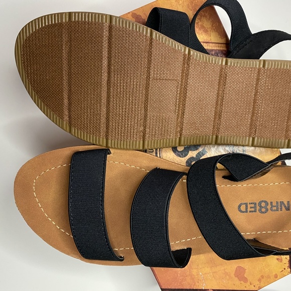 Girls sandals - Picture 2 of 2